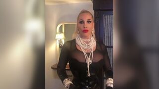 Rebecca more in black - porn video