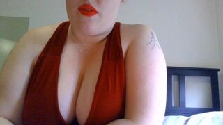 BBW FINDOM GODDESS PLAYS WITH TITS WHILE DRAINING YOU JOI - porn video